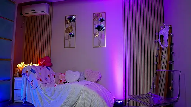 SabrinaJade online show from January 14, 2026, 5:24 am