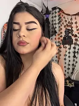 Kariina  69 online show from November 2, 2025, 2:58 am