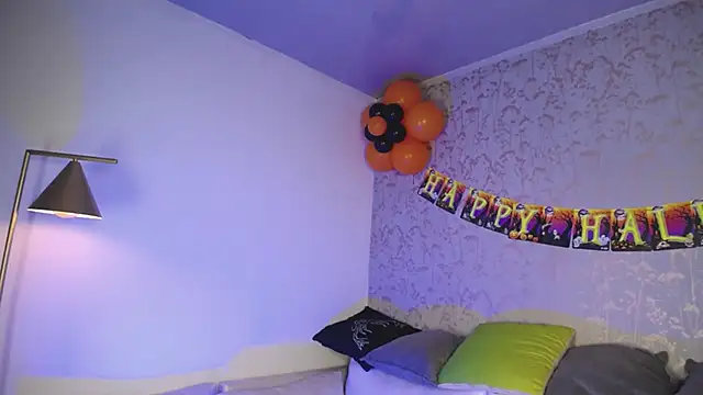 Robbin Blaze online show from October 10, 2025, 9:03 pm