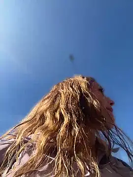 Baby  Otaku online show from April 8, 2026, 8:42 pm