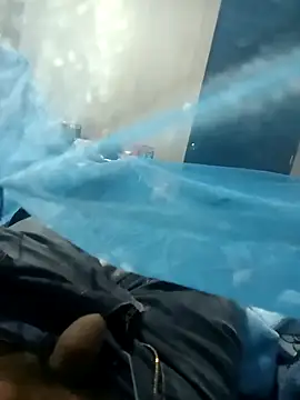 luuiss12 online show from October 5, 2025, 1:42 pm