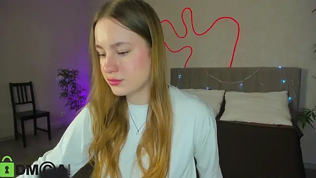 Candy Cansew online show from December 20, 2025, 1:02 am