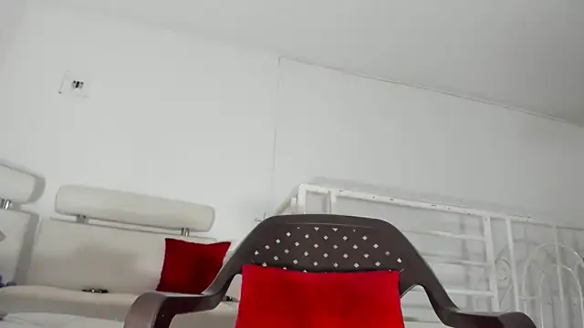 feliipehot online show from February 16, 2026, 1:29 pm