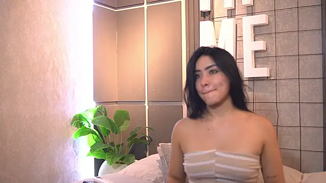 Susan wall online show from April 16, 2026, 1:01 pm