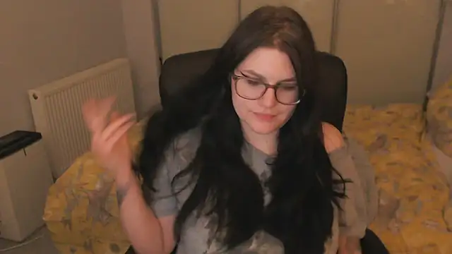 GothSuccubusBabe online show from May 21, 2026, 9:11 pm