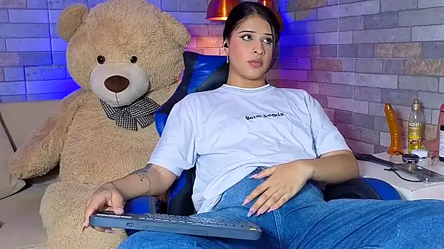 DixyPalmer online show from March 29, 2026, 8:42 pm