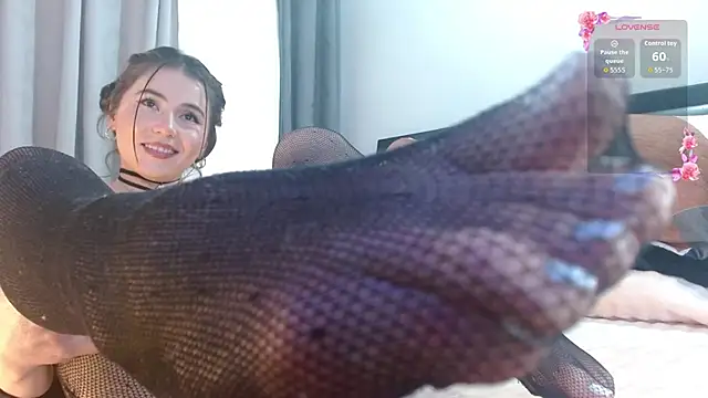 Salma Tori online show from November 21, 2025, 9:35 pm