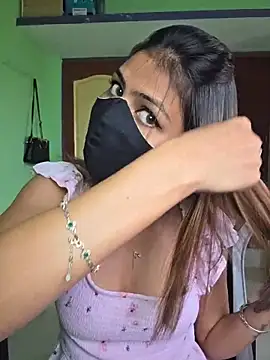 Isha Sax online show from April 4, 2026, 6:44 am