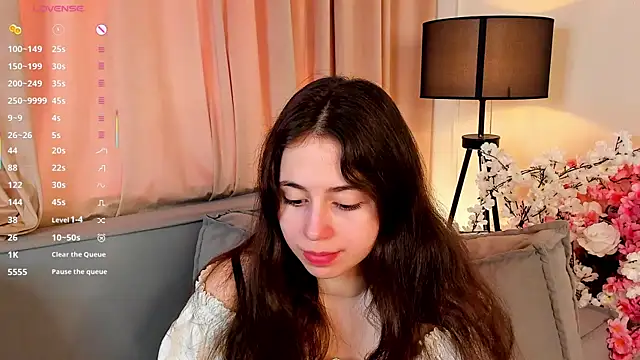 Snapshot of JulianaChapel chatting on September 15, 2025, 8:14 am JulianaChapel online show from September 15, 2025, 8:14 am