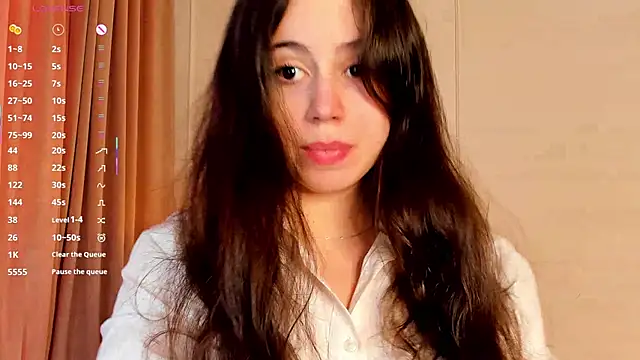 Snapshot of JulianaChapel chatting on September 16, 2025, 8:04 am JulianaChapel online show from September 16, 2025, 8:04 am