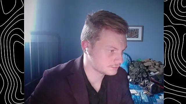 lustylyndon online show from December 1, 2025, 5:18 pm