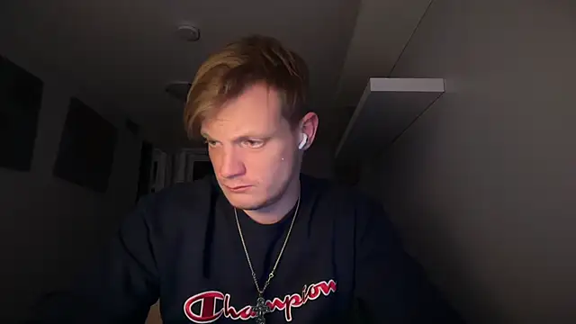 lustylyndon online show from March 21, 2026, 3:44 am