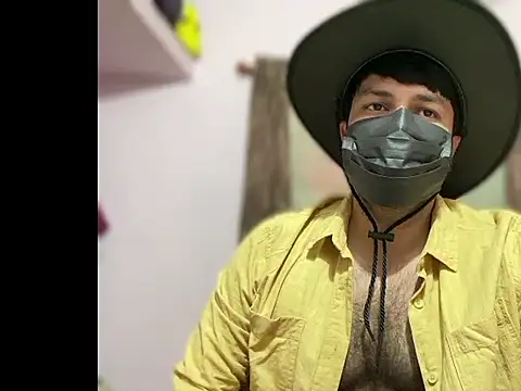 Snapshot of Sandy_Daddy chatting on February 7, 2026, 6:44 pm Sandy Daddy online show from February 7, 2026, 6:44 pm