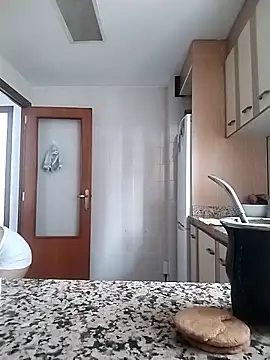 agustinalatina online show from April 15, 2026, 9:16 am