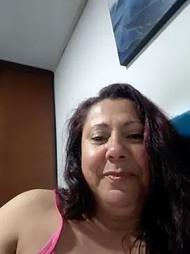 Snapshot of EmmaJhomson chatting on June 23, 2026, 12:52 am EmmaJhomson online show from June 23, 2026, 12:52 am