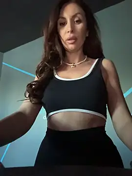 LunaBex online show from January 12, 2026, 7:35 am