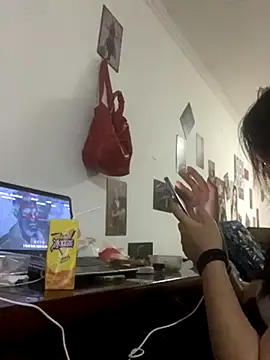 Snapshot of Hui521 chatting on October 9, 2025, 3:21 pm Hui521 online show from October 9, 2025, 3:21 pm