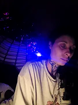 Snapshot of DarkAngelz1 chatting on October 14, 2025, 2:23 am DarkAngelz1 online show from October 14, 2025, 2:23 am