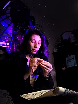 DarkAngelz1 online show from December 19, 2025, 12:39 am