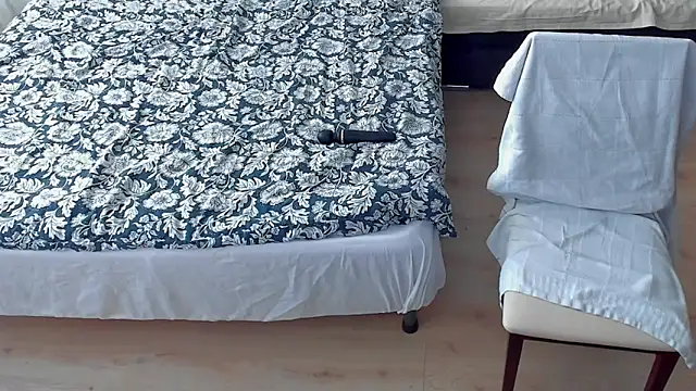 Squirt Kimm online show from March 10, 2026, 11:37 am