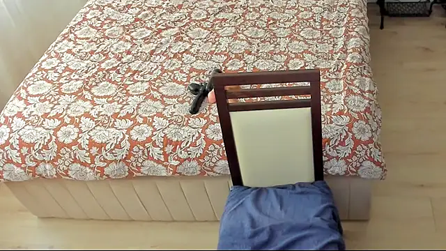 Squirt Kimm online show from April 16, 2026, 11:22 am