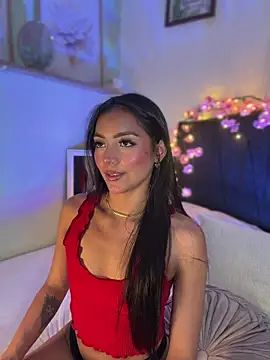 im-isabella online show from May 15, 2026, 11:45 pm