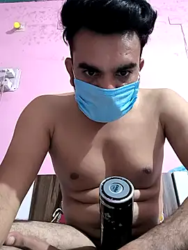 Snapshot of Riyansh_mehta chatting on October 7, 2025, 5:54 pm Riyansh mehta online show from October 7, 2025, 5:54 pm