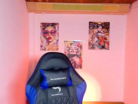 DOBLEWYOSK69G online show from February 9, 2026, 12:42 pm