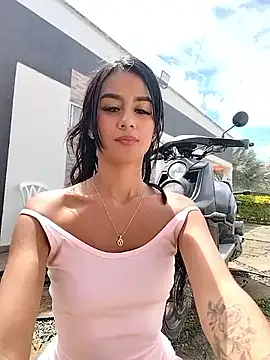 Snapshot of Juliana_Xander chatting on October 25, 2025, 3:18 pm Juliana Xander online show from October 25, 2025, 3:18 pm