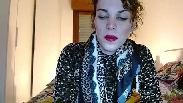 Snapshot of refem9 chatting on October 9, 2025, 5:11 pm refem9 online show from October 9, 2025, 5:11 pm