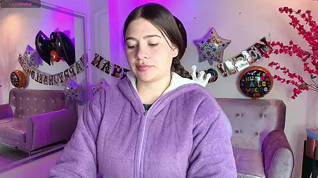 Snapshot of Antonella_wild chatting on October 26, 2025, 3:45 am Antonella wild online show from October 26, 2025, 3:45 am