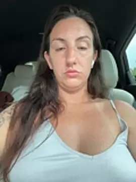 sweetsirenn online show from November 6, 2025, 12:50 pm