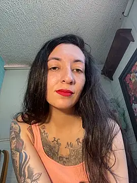 SALOME KORLAND online show from February 9, 2026, 5:06 pm