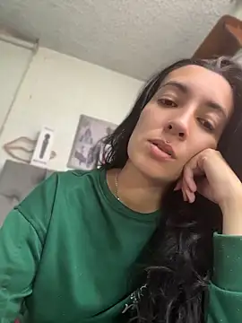 Snapshot of SALOME_KORLAND chatting on May 6, 2026, 7:52 pm SALOME KORLAND online show from May 6, 2026, 7:52 pm