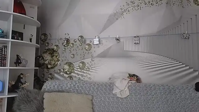 Snapshot of EvoletteLouLou chatting on September 27, 2025, 12:54 pm EvoletteLouLou online show from September 27, 2025, 12:54 pm