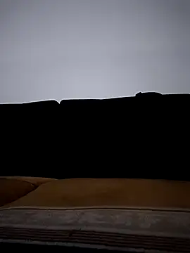 Snapshot of Ravenvodka chatting on February 20, 2026, 6:59 am Ravenvodka online show from February 20, 2026, 6:59 am