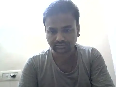 sree4143 online show from October 9, 2025, 5:33 pm