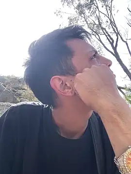 Snapshot of andrewcoopper1 chatting on February 4, 2026, 3:07 pm andrewcoopper1 online show from February 4, 2026, 3:07 pm