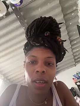 Goddess Brenda online show from September 26, 2025, 2:21 pm