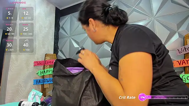 GreciaFox1 online show from October 17, 2025, 11:13 am