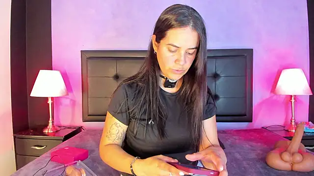 GreciaFox1 online show from March 11, 2026, 4:02 pm