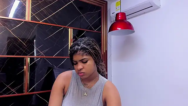 HannyThompson online show from October 4, 2025, 12:25 pm