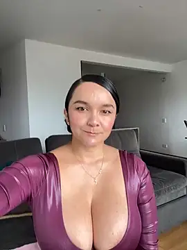 Snapshot of Nova_Gabriela chatting on September 30, 2025, 3:17 pm Nova Gabriela online show from September 30, 2025, 3:17 pm