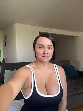 Snapshot of Nova_Gabriela chatting on February 10, 2026, 3:27 pm Nova Gabriela online show from February 10, 2026, 3:27 pm