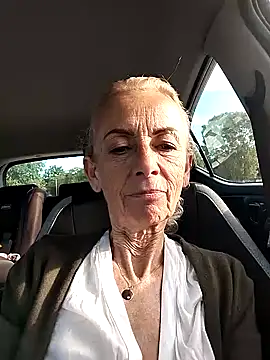Snapshot of clarabell4 chatting on May 14, 2026, 4:25 pm clarabell4 online show from May 14, 2026, 4:25 pm