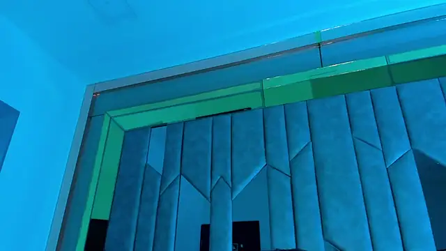 Sebax Young online show from September 11, 2025, 8:42 pm