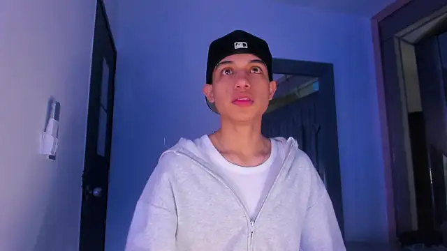 Sebax Young online show from March 5, 2026, 8:49 pm