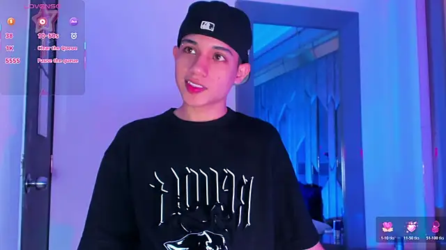 Sebax Young online show from March 26, 2026, 8:58 pm