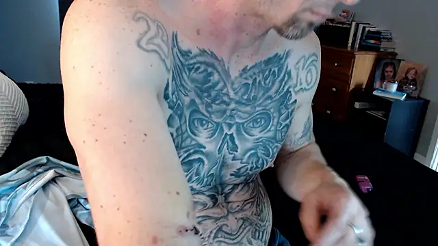 Snapshot of TheGrudge206 chatting on January 17, 2026, 8:23 pm TheGrudge206 online show from January 17, 2026, 8:23 pm