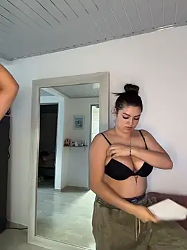 nicolexxaleja online show from March 20, 2026, 10:47 pm